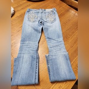 Woman's size 30 Miss Me Jeans